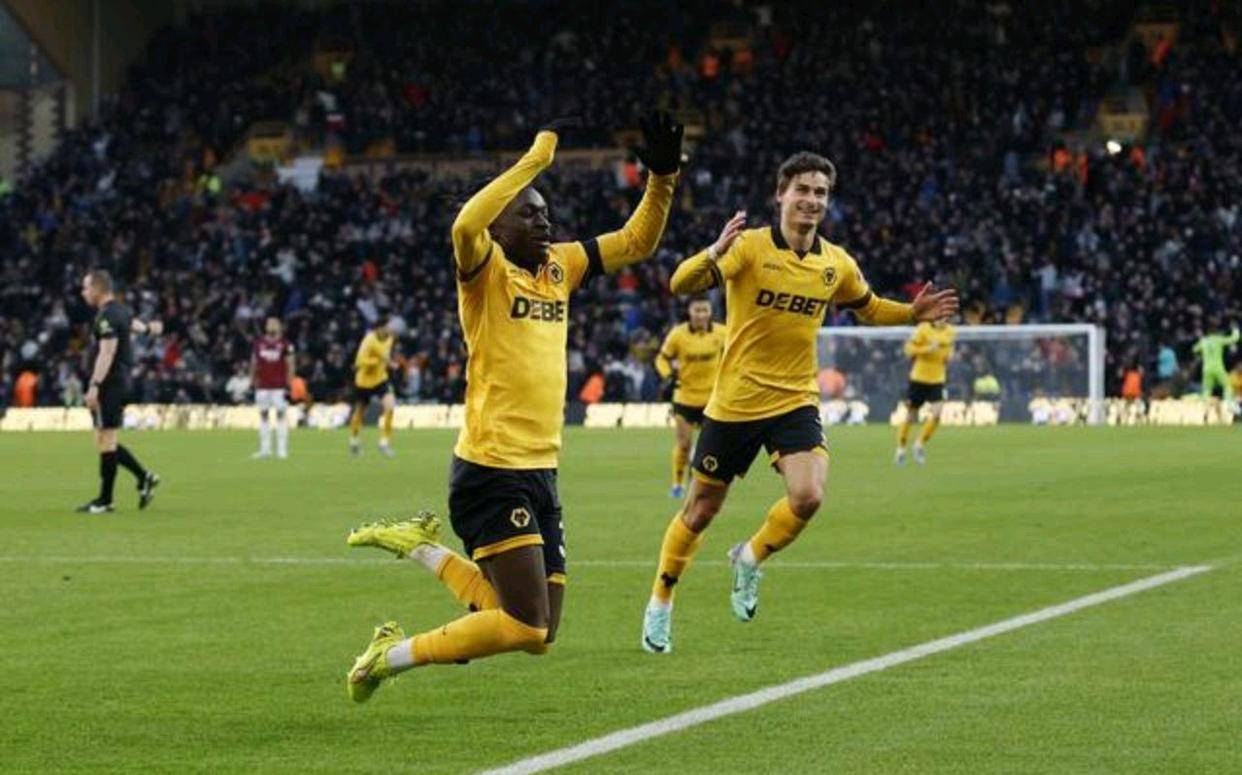 2026世界杯竞猜-狼队三球痛击铁锤帮 喜获赛季英超首胜仍垫底