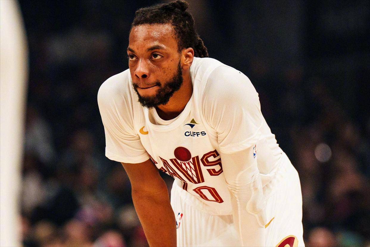 豪掷1.6亿奢侈税，11战8败主场被嘘！NBA最贵球队为何突然崩盘？