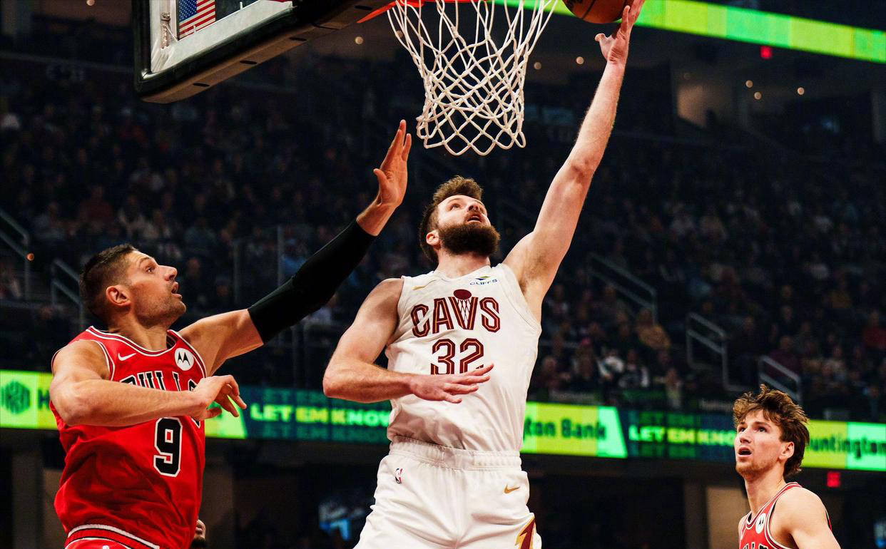 NBA最贵球队为何突然崩盘？骑士豪掷16亿奢侈税却连败主场遭嘘声不断