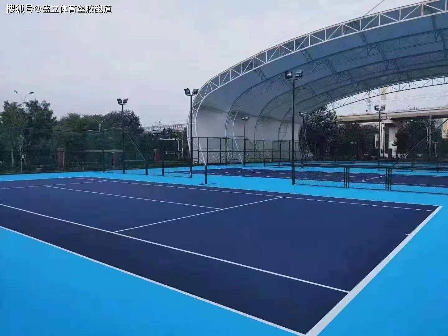 沥青基础硬地网球场施工工艺