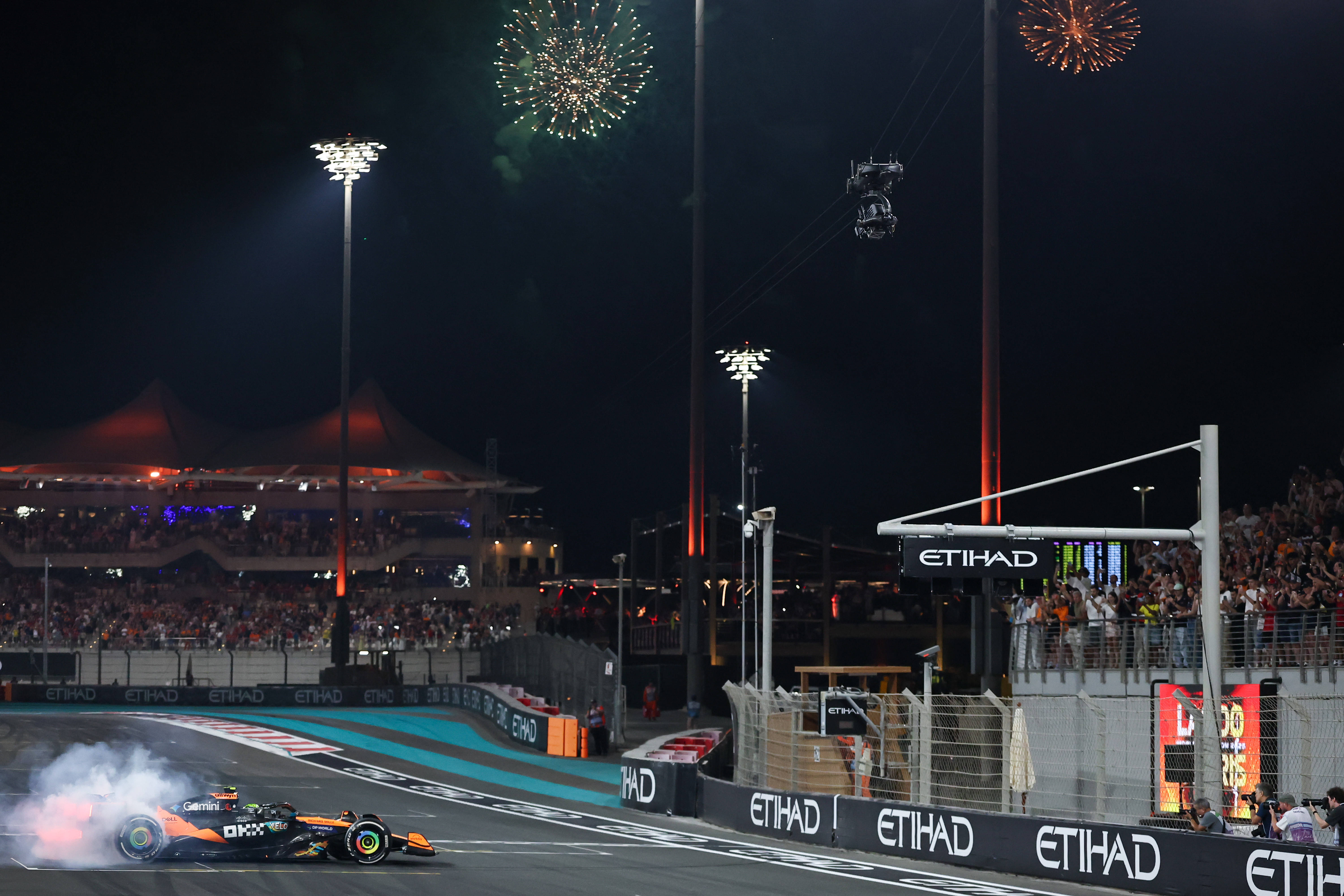 （体育）赛车——F1阿布扎比大奖赛正赛赛况