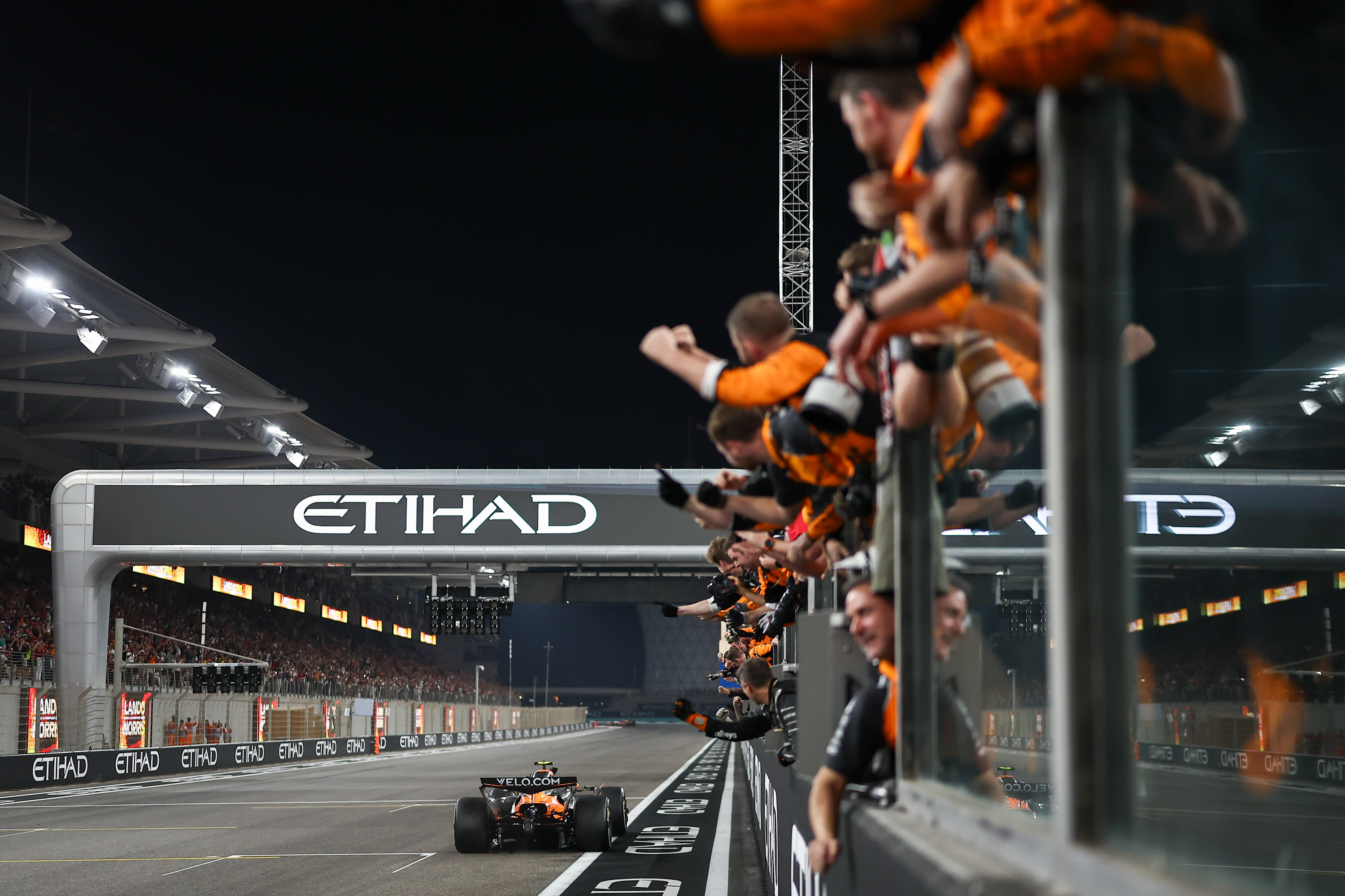 （体育）赛车——F1阿布扎比大奖赛正赛赛况